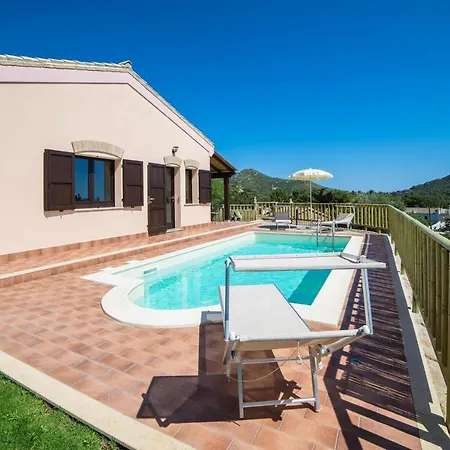 Ara * 토레 델레 스텔레